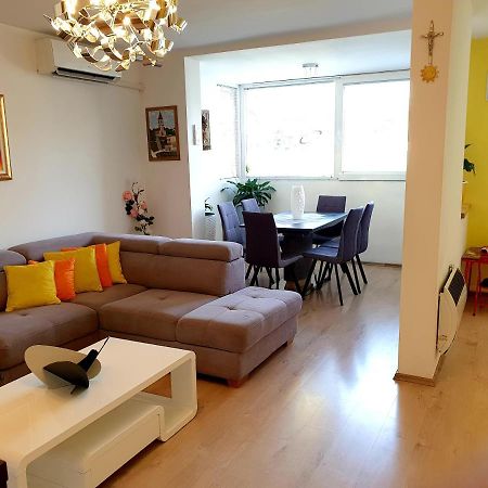 Lav Apartment Rovinj Exterior foto