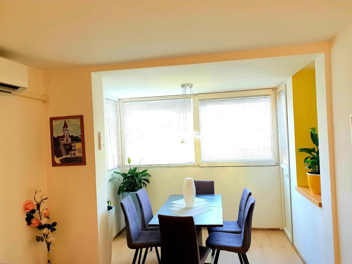 Lav Apartment Rovinj Exterior foto