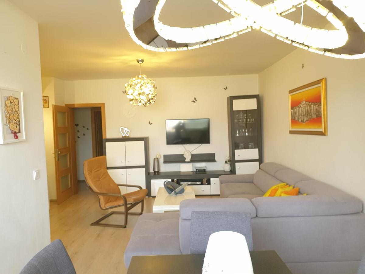 Lav Apartment Rovinj Exterior foto