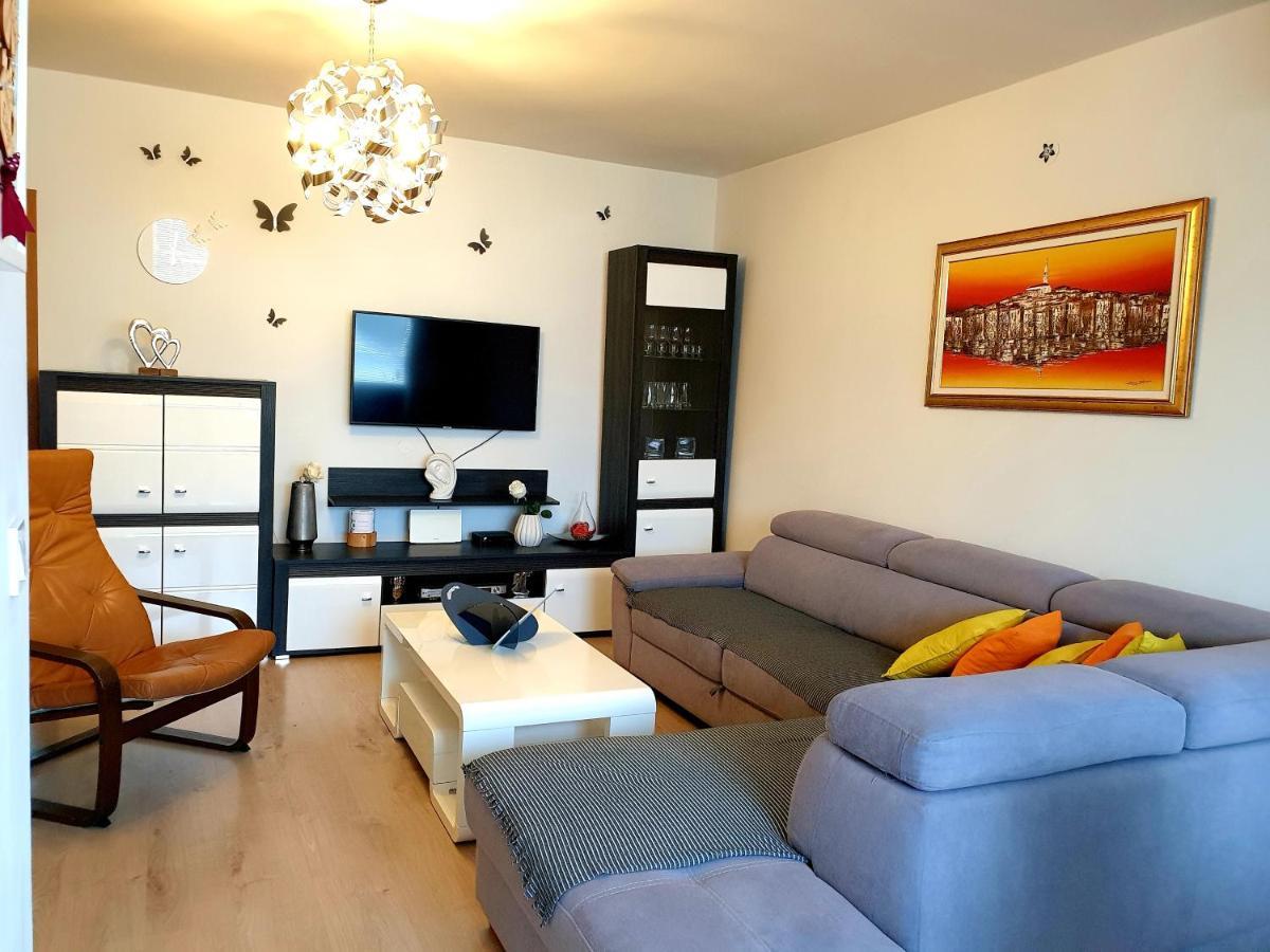 Lav Apartment Rovinj Exterior foto