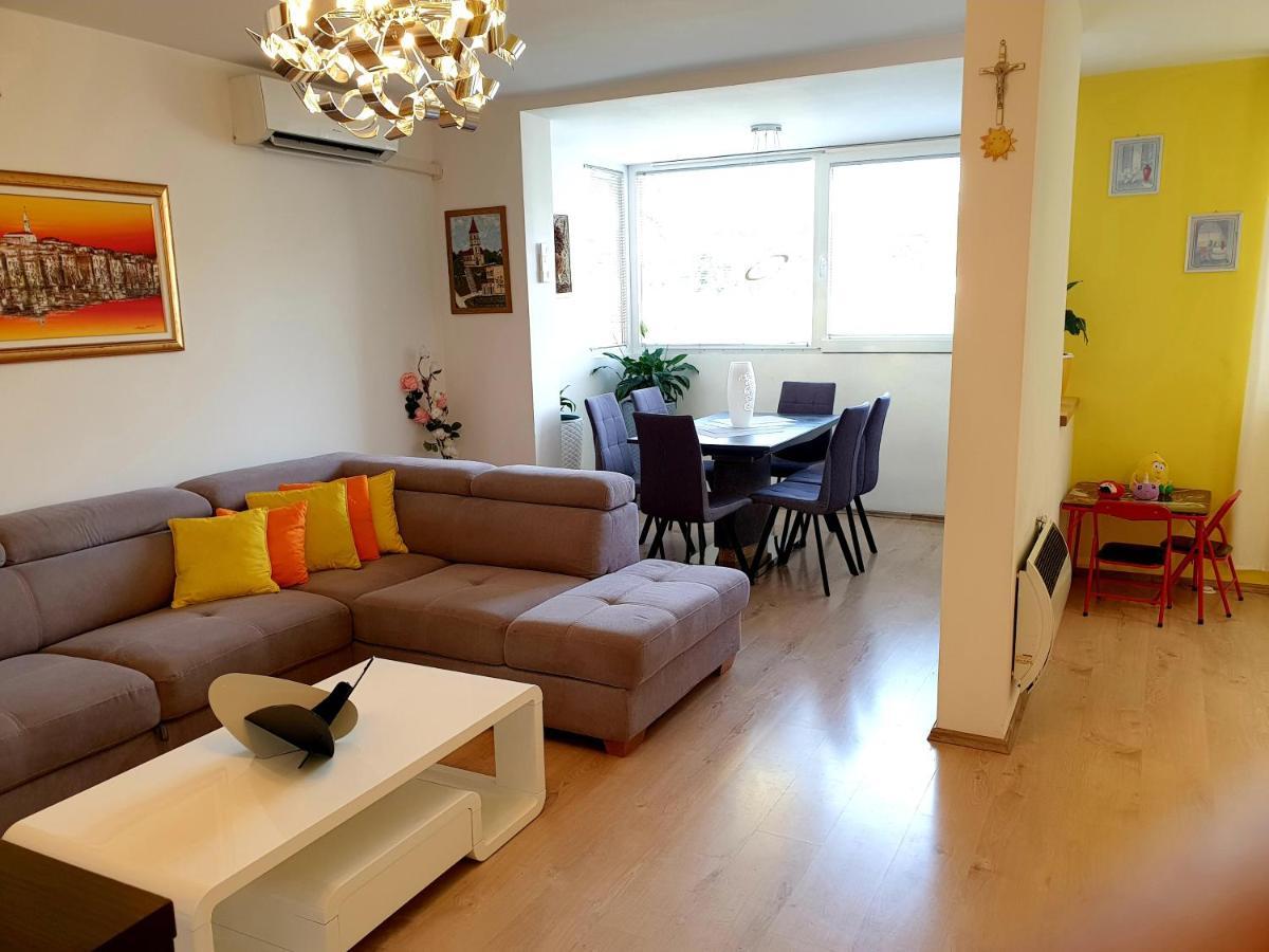 Lav Apartment Rovinj Exterior foto